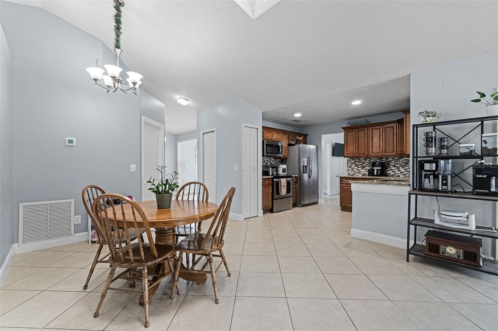 822 LAMPLIGHTER DR NW, PALM BAY, FL, 32907