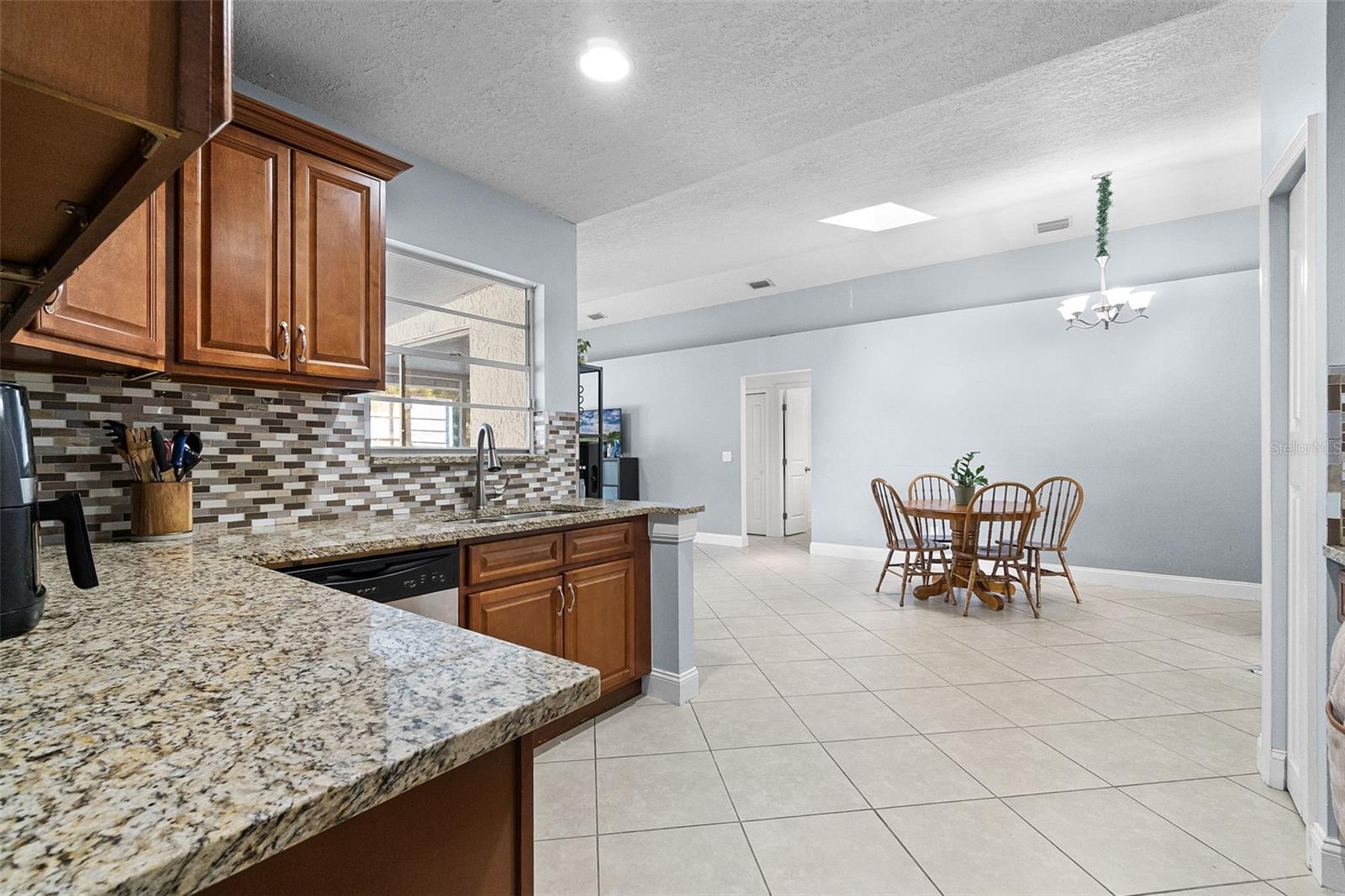822 LAMPLIGHTER DR NW, PALM BAY, FL, 32907