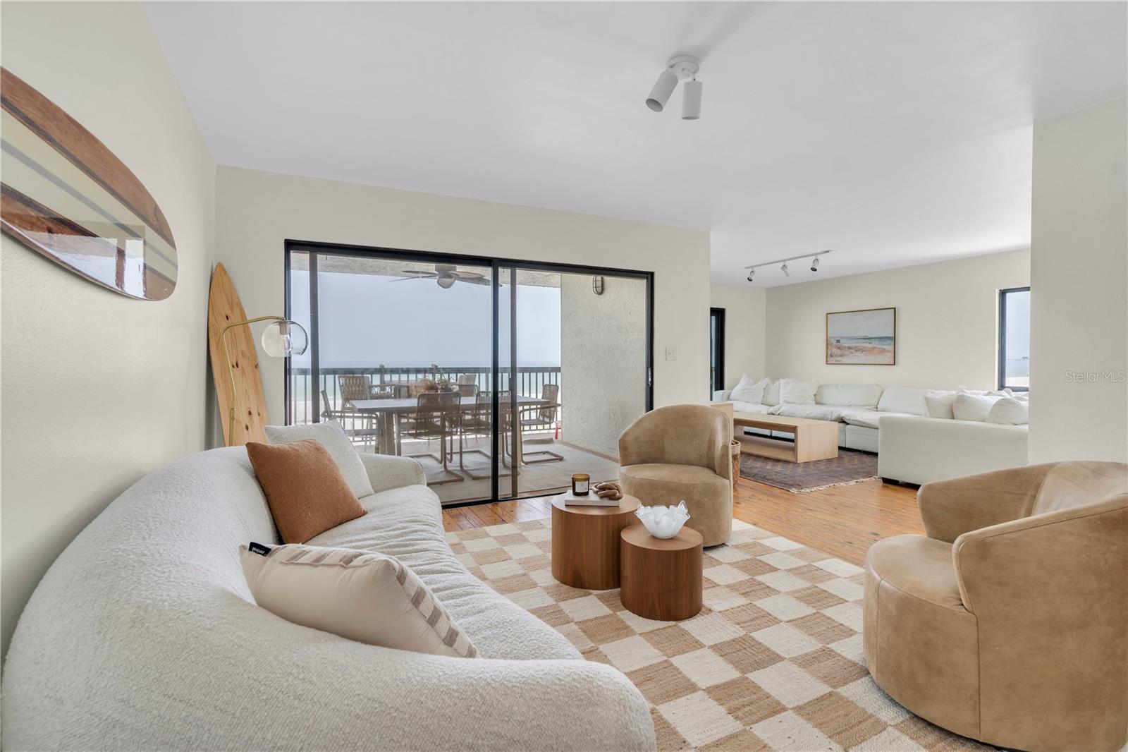 3200 GULF BLVD #202, ST PETE BEACH, FL, 33706