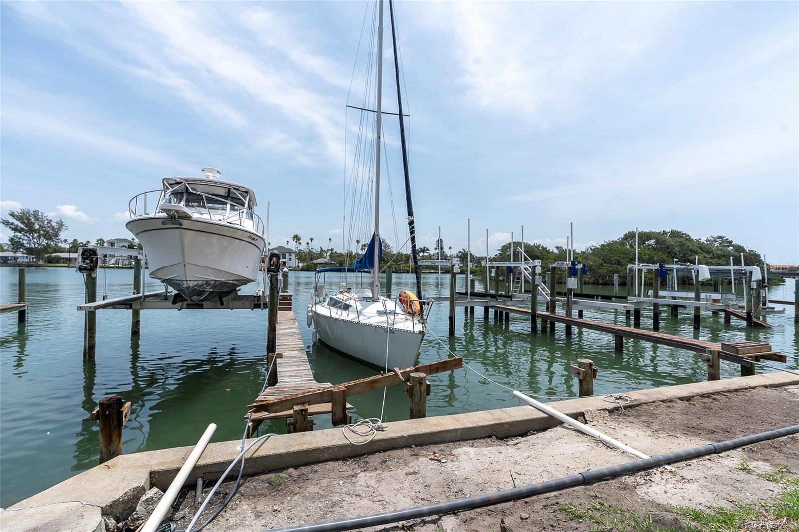 3200 GULF BLVD #202, ST PETE BEACH, FL, 33706