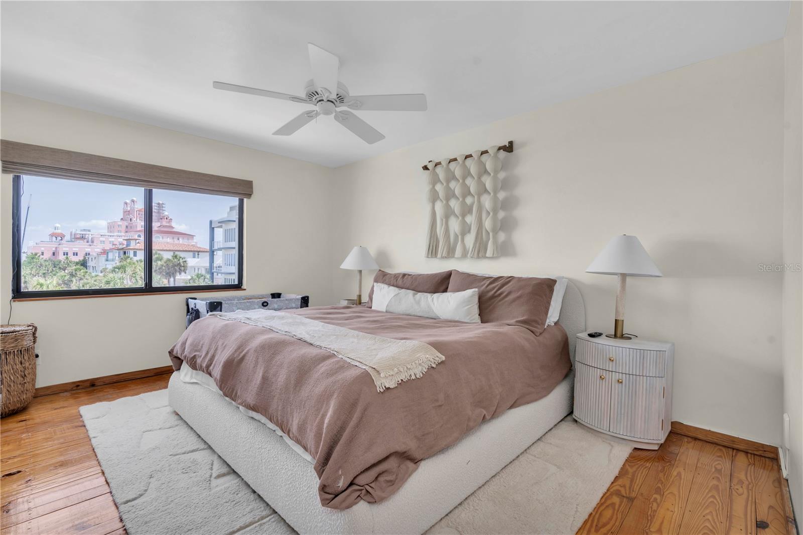 3200 GULF BLVD #202, ST PETE BEACH, FL, 33706