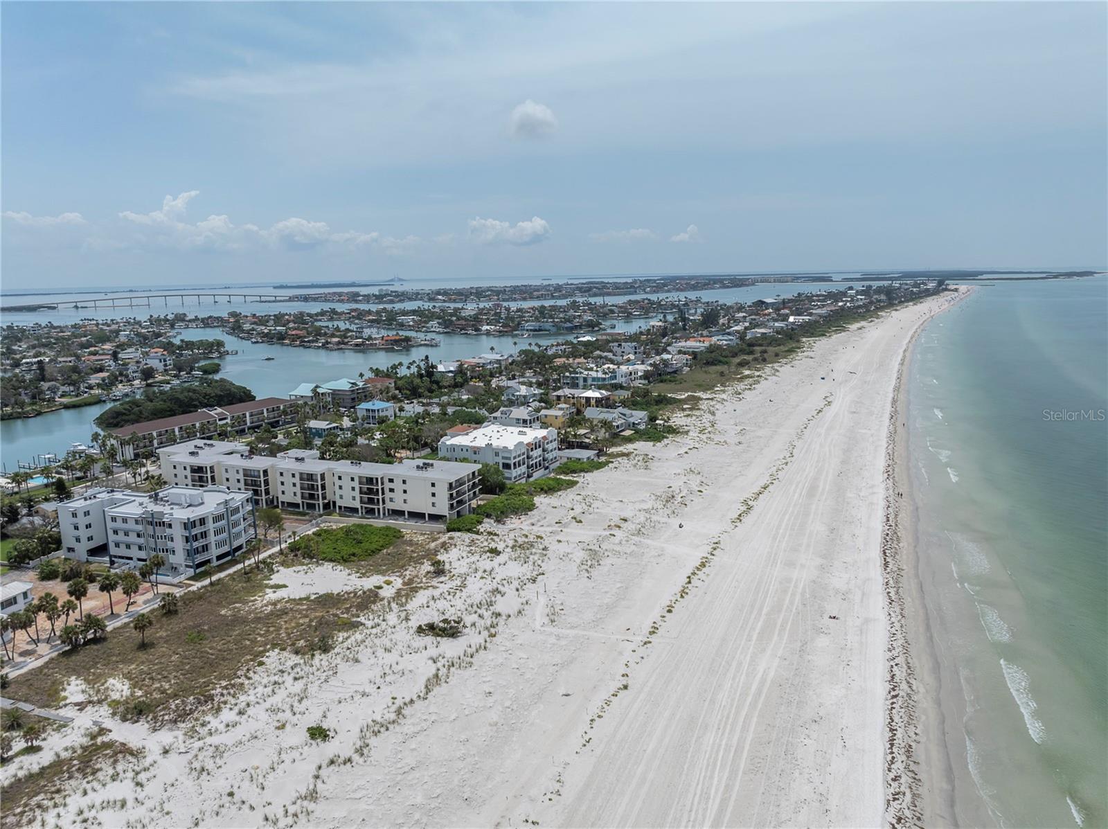 3200 GULF BLVD #202, ST PETE BEACH, FL, 33706