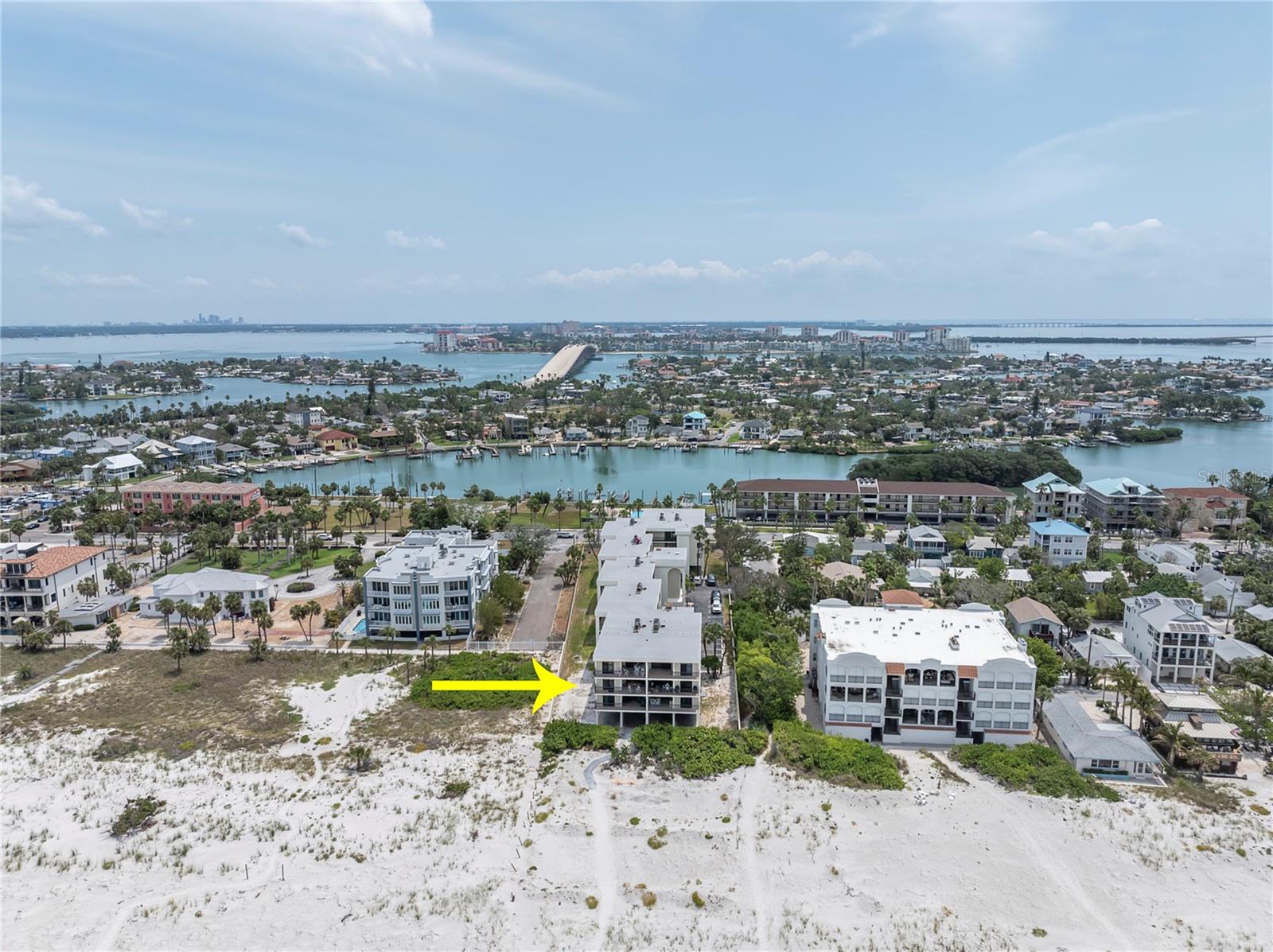 3200 GULF BLVD #202, ST PETE BEACH, FL, 33706