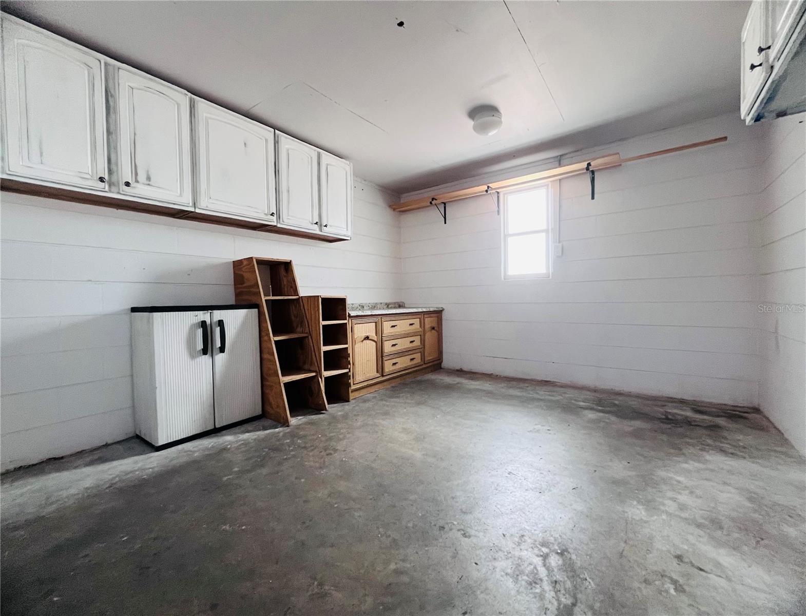 6050 MASSACHUSETTS AVE, NEW PORT RICHEY, FL, 34653