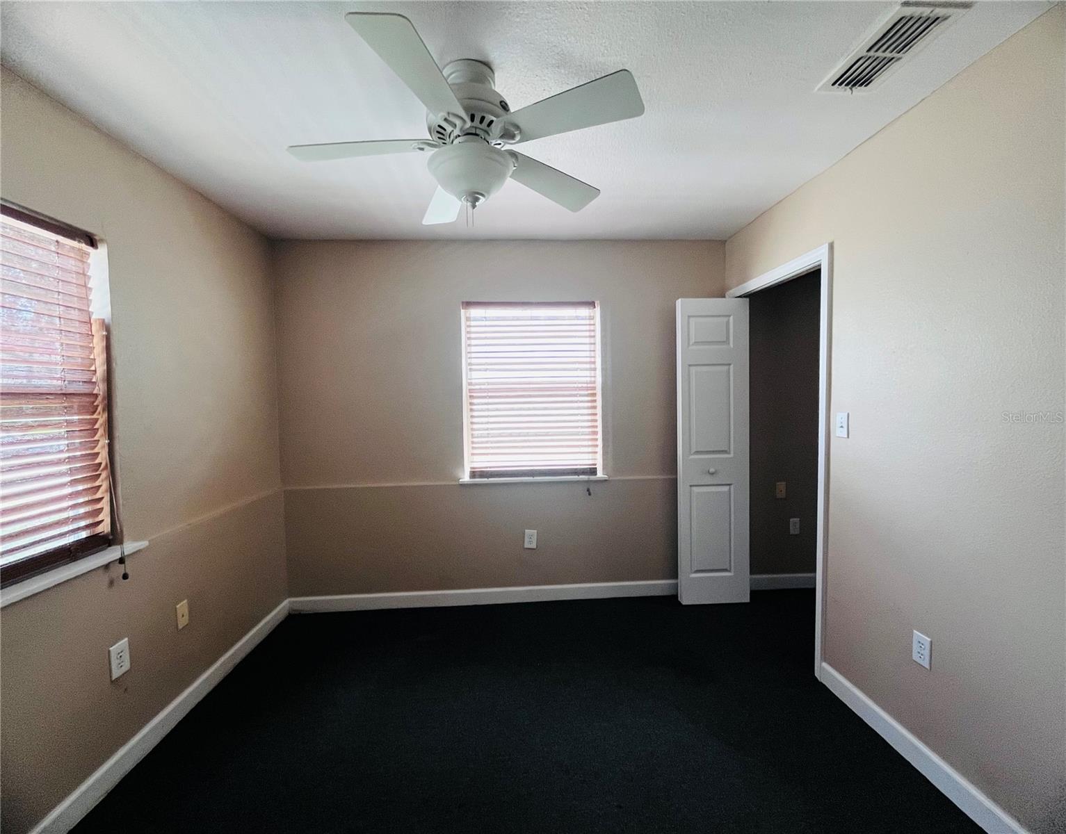 6050 MASSACHUSETTS AVE, NEW PORT RICHEY, FL, 34653