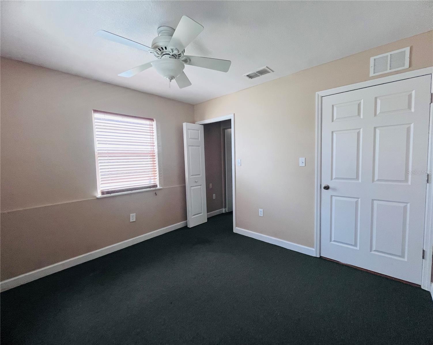 6050 MASSACHUSETTS AVE, NEW PORT RICHEY, FL, 34653