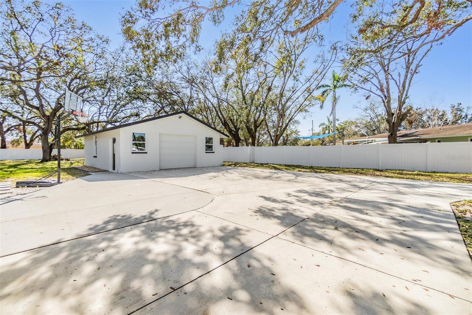 5744 150TH AVE N, CLEARWATER, FL, 33760