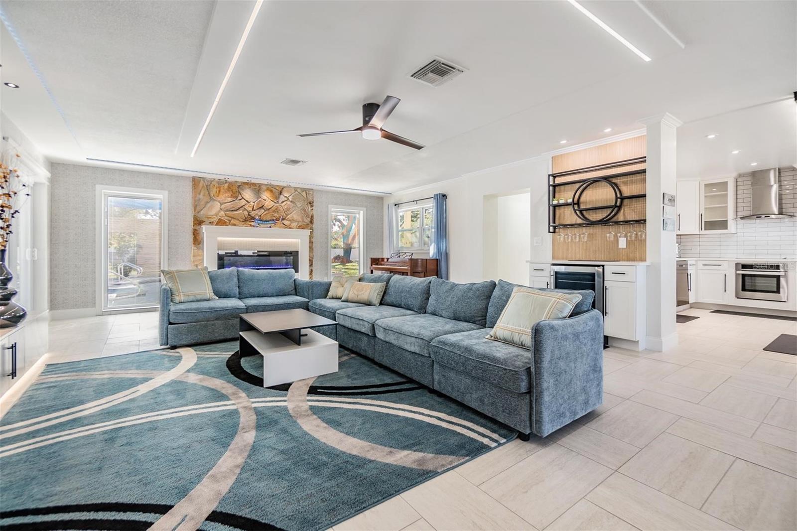 5744 150TH AVE N, CLEARWATER, FL, 33760