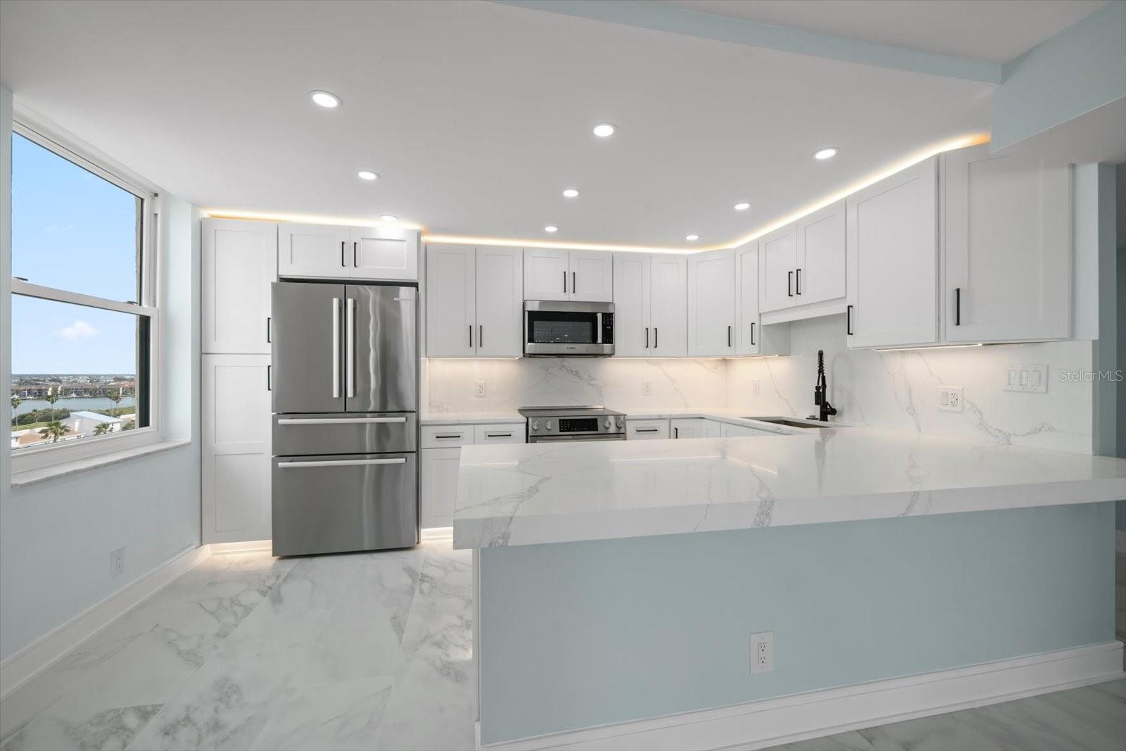 1400 GULF BLVD #804, CLEARWATER BEACH, FL, 33767