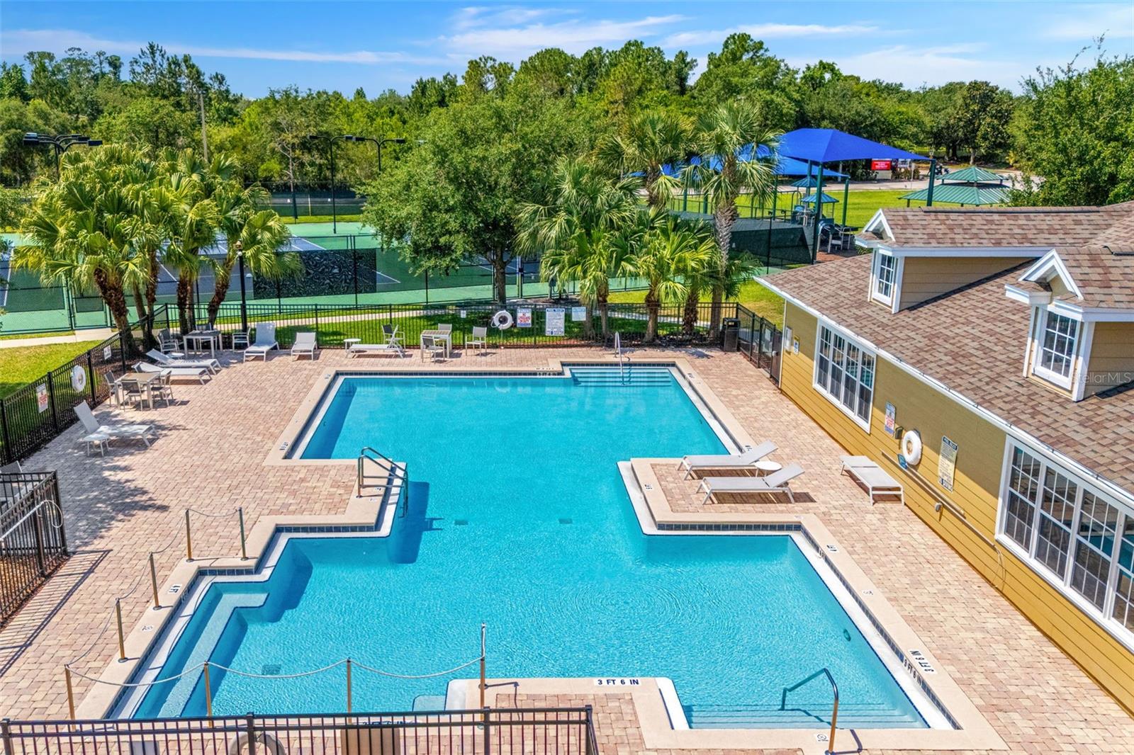 10160 MALLARD LANDINGS WAY, ORLANDO, FL, 32832