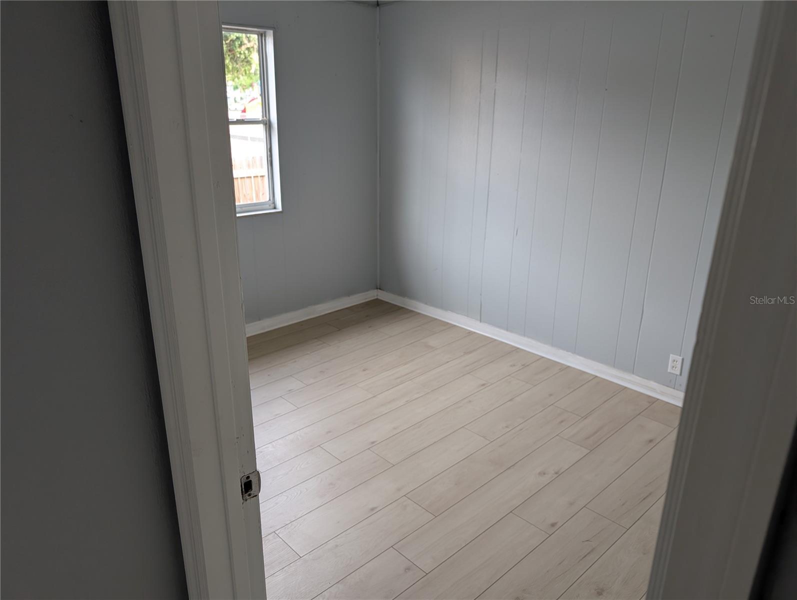 1316 E HOLMES AVE, TAMPA, FL, 33605