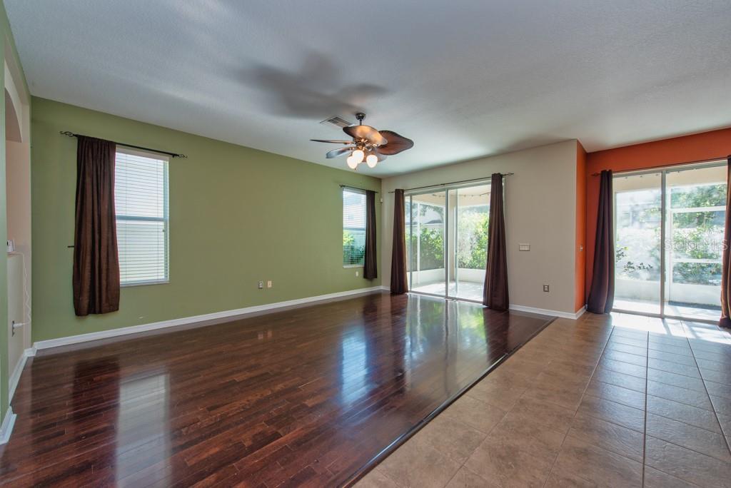 18424 CYPRESS BAY PKWY, LAND O LAKES, FL, 34638