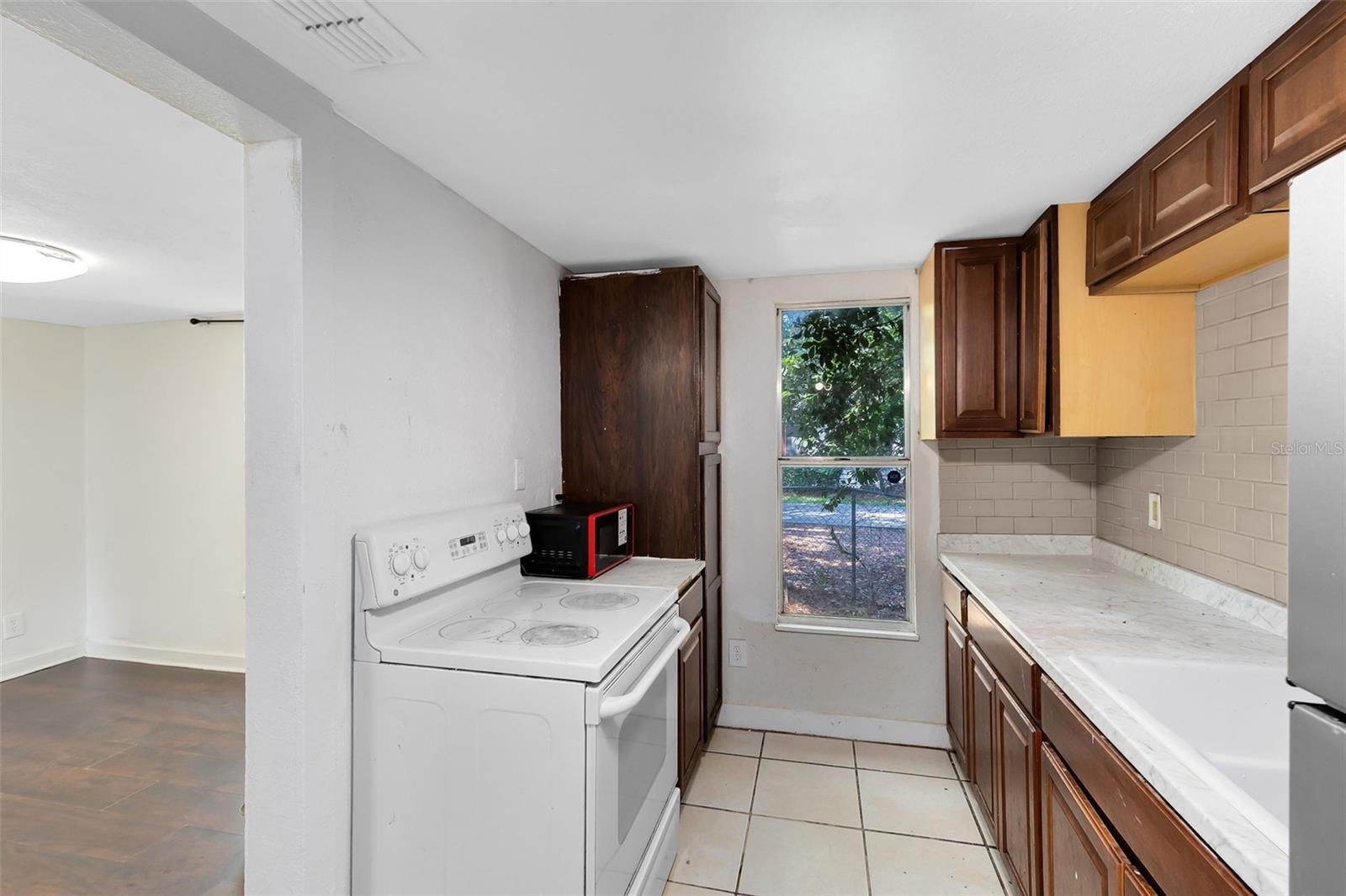 1701 E BAY ST, WINTER GARDEN, FL, 34787