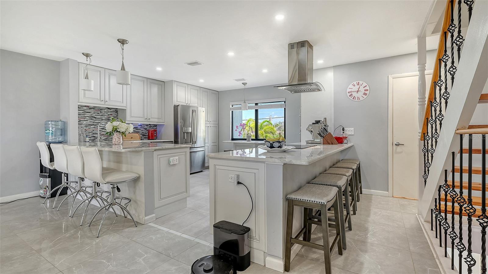 6836 MIDNIGHT PASS RD #6836, SARASOTA, FL, 34242