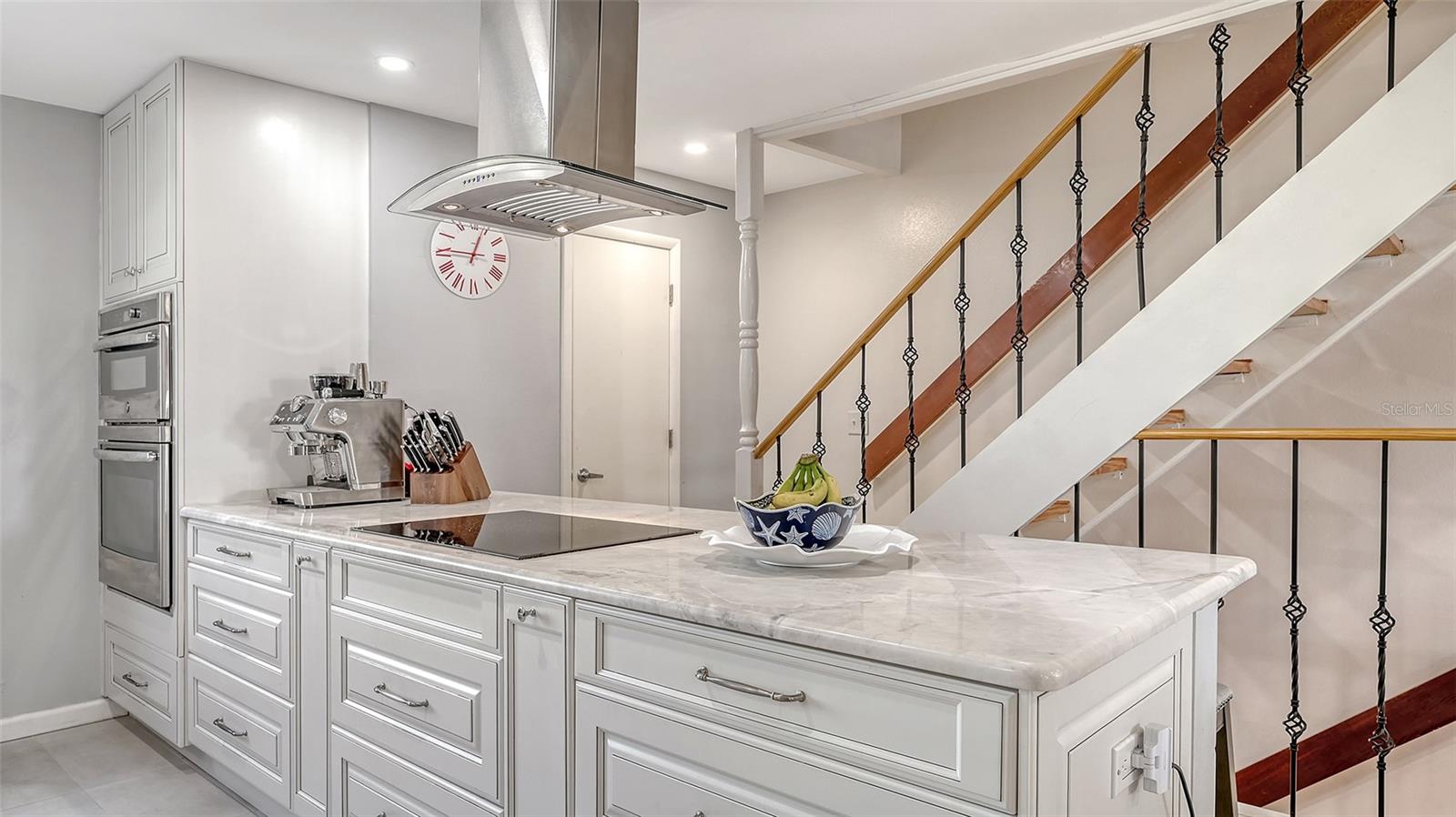 6836 MIDNIGHT PASS RD #6836, SARASOTA, FL, 34242