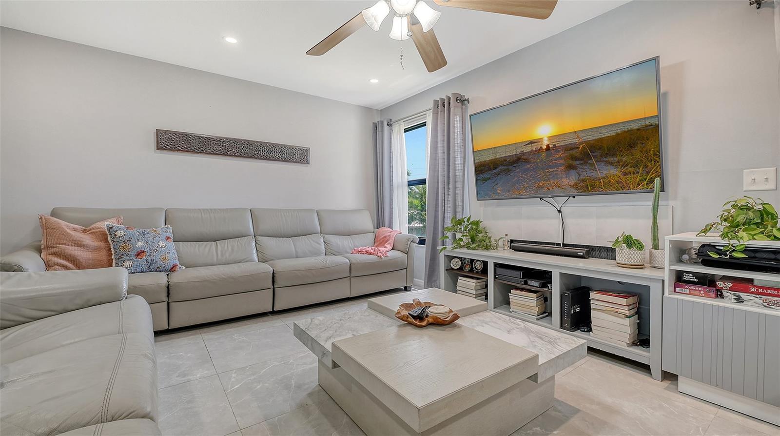 6836 MIDNIGHT PASS RD #6836, SARASOTA, FL, 34242