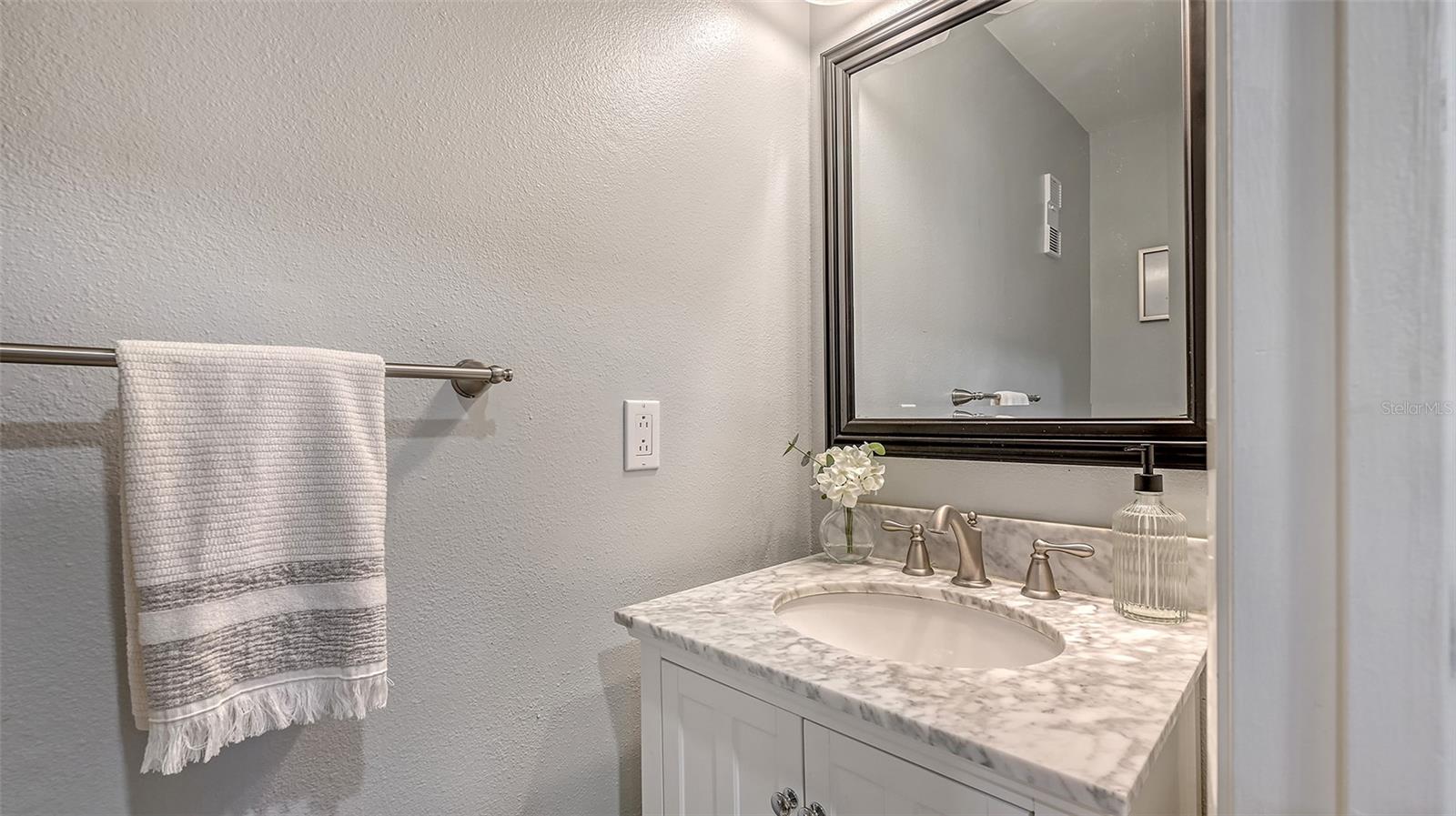 6836 MIDNIGHT PASS RD #6836, SARASOTA, FL, 34242