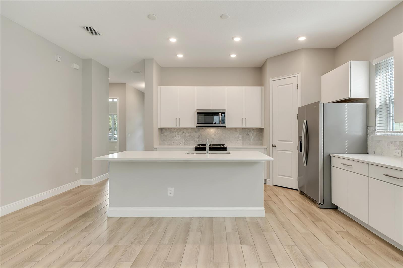 7789 NEMOURS PKWY, ORLANDO, FL, 32827