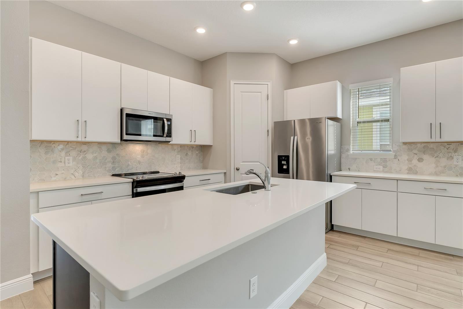 7789 NEMOURS PKWY, ORLANDO, FL, 32827