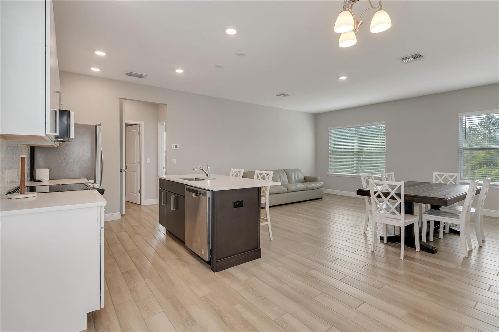 7789 NEMOURS PKWY, ORLANDO, FL, 32827