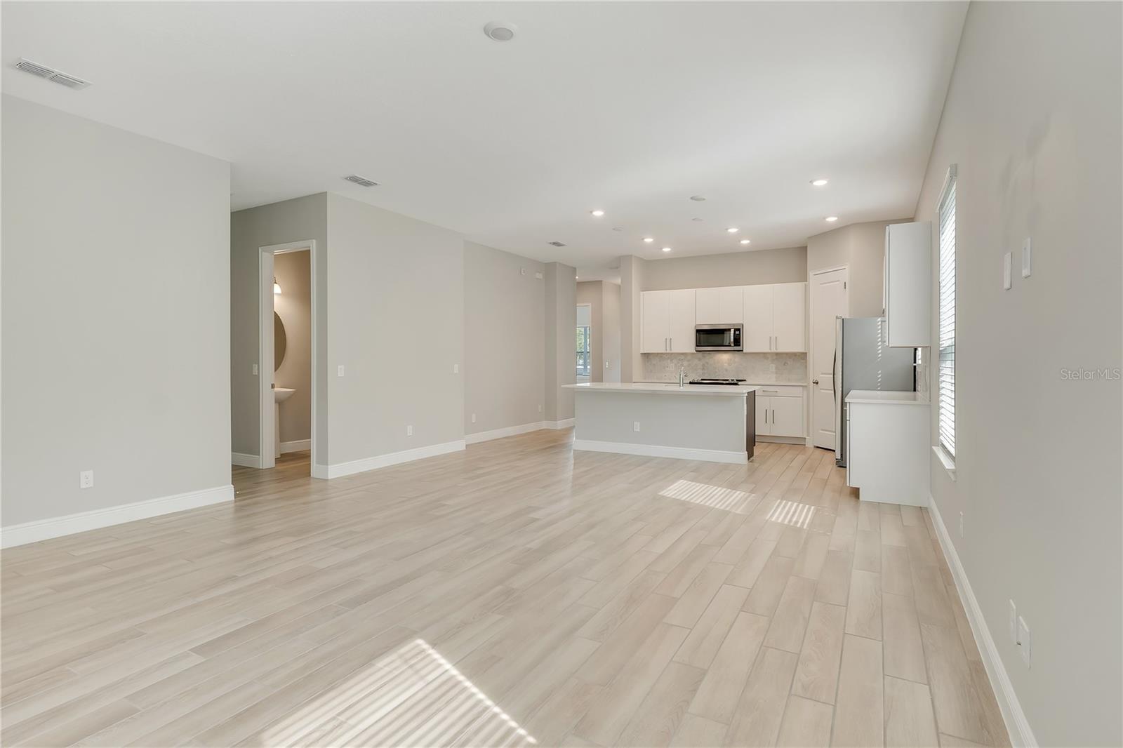 7789 NEMOURS PKWY, ORLANDO, FL, 32827