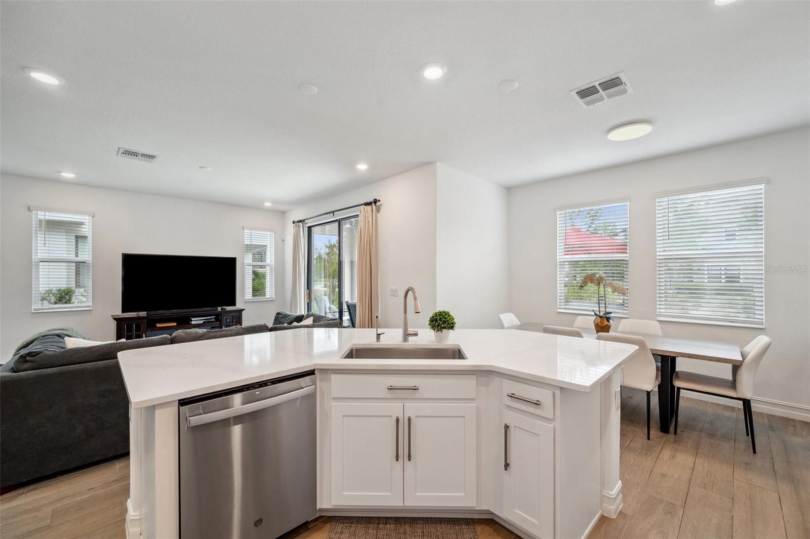 5103 SAN MARTINO DR, WESLEY CHAPEL, FL, 33543