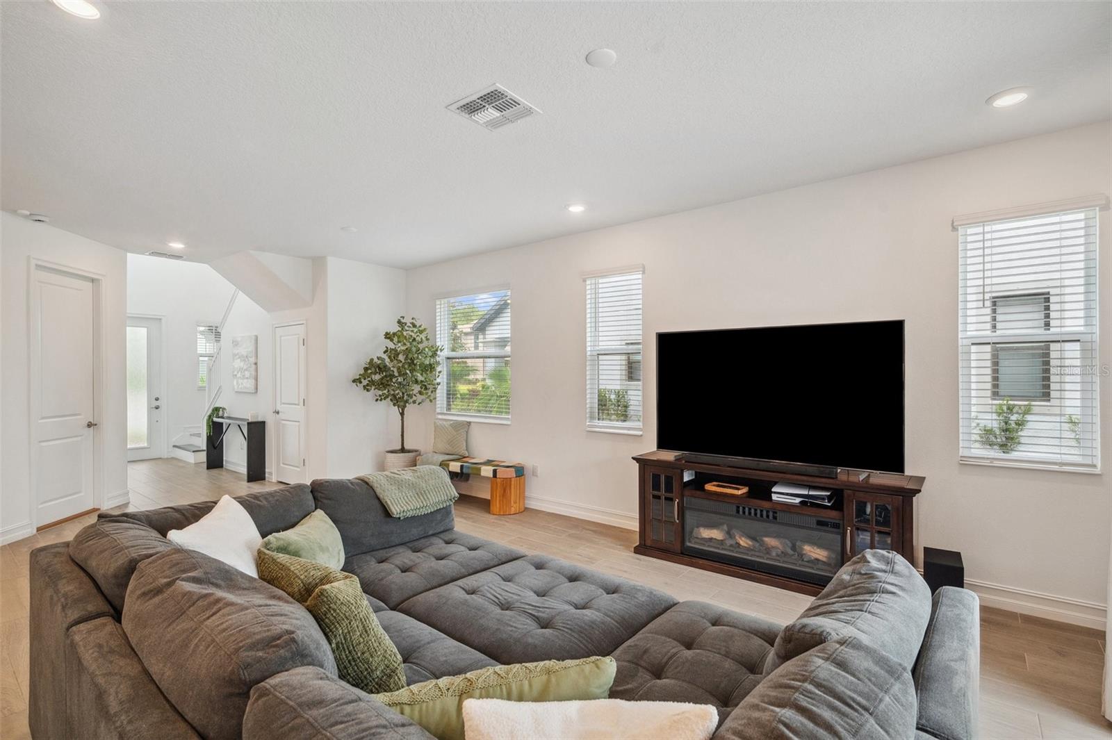 5103 SAN MARTINO DR, WESLEY CHAPEL, FL, 33543