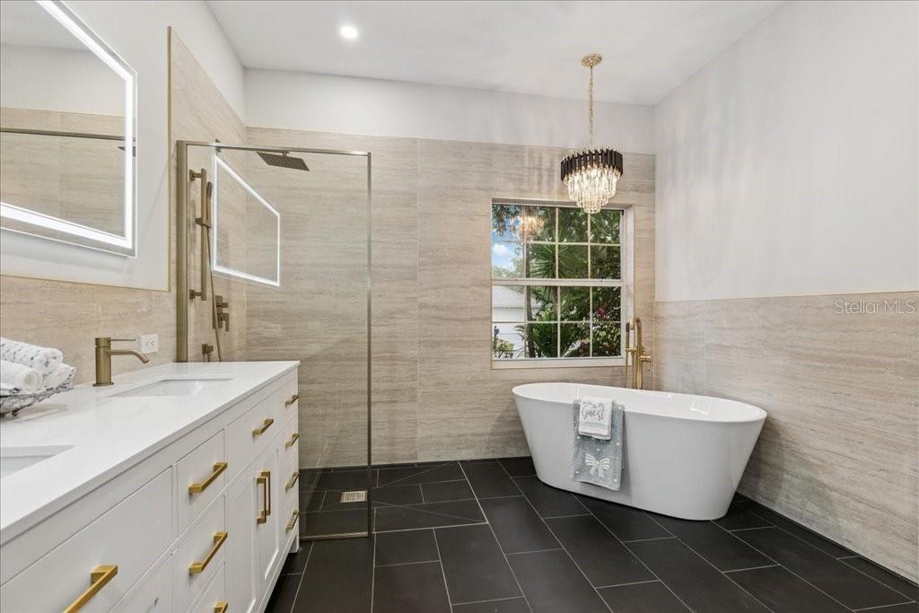 2 SAW MILL CT, PALM COAST, FL, 32164