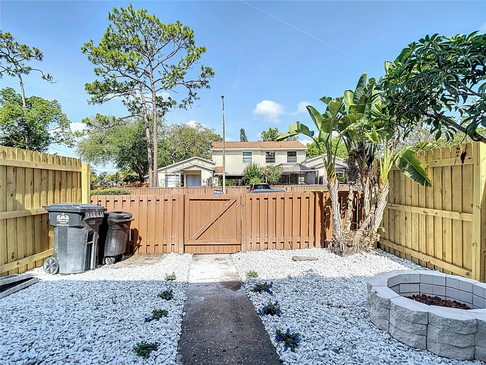 14611 PINE GLEN CIR, LUTZ, FL, 33559