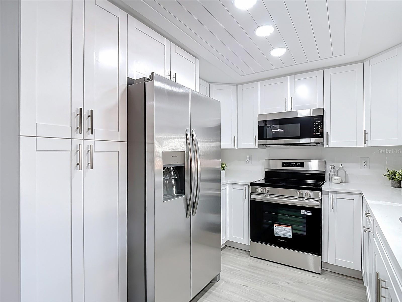 14611 PINE GLEN CIR, LUTZ, FL, 33559