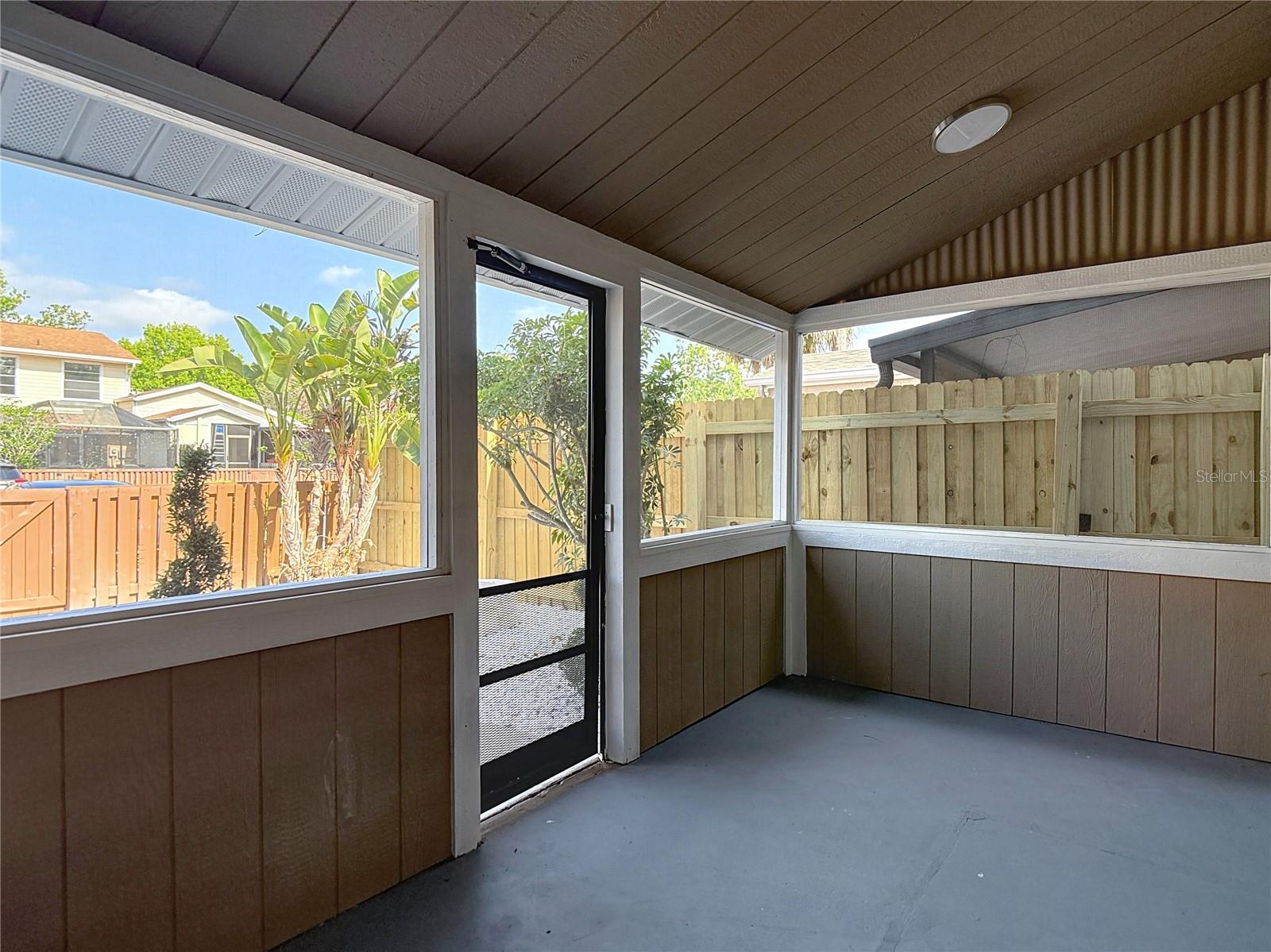 14611 PINE GLEN CIR, LUTZ, FL, 33559