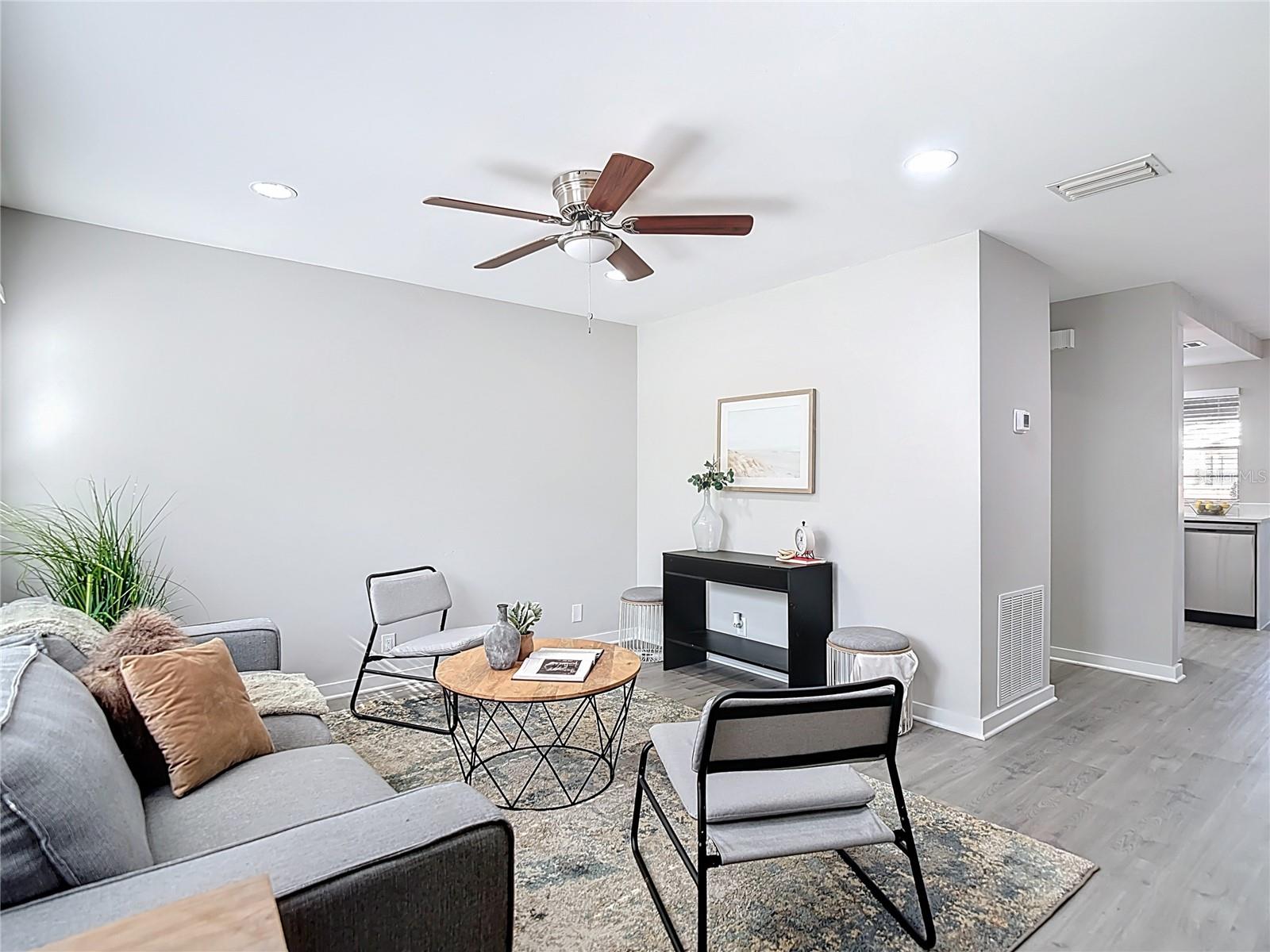 14611 PINE GLEN CIR, LUTZ, FL, 33559