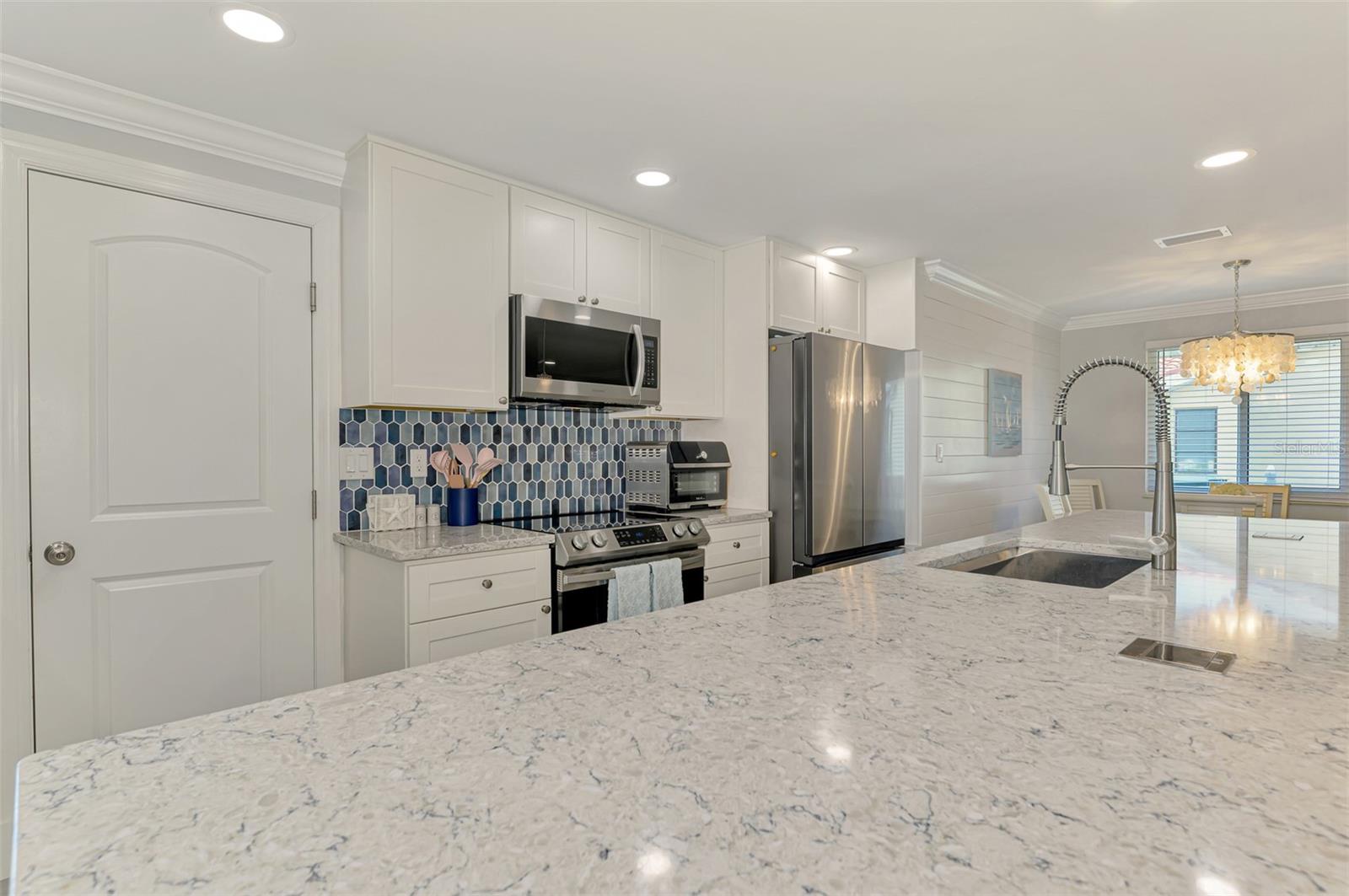 5872 MONROE RD, VENICE, FL, 34293