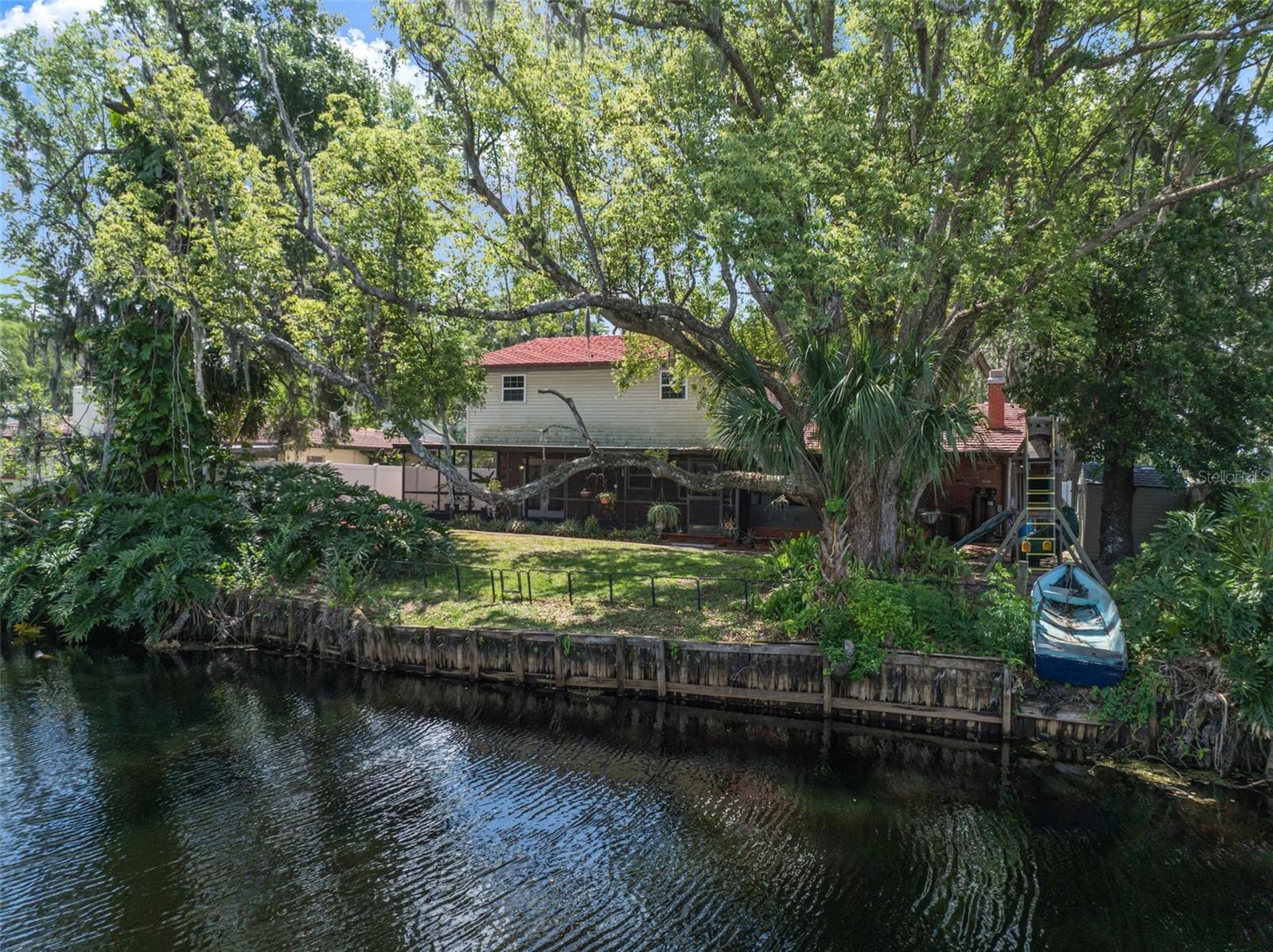 18712 LAKESHORE DR, LUTZ, FL, 33549