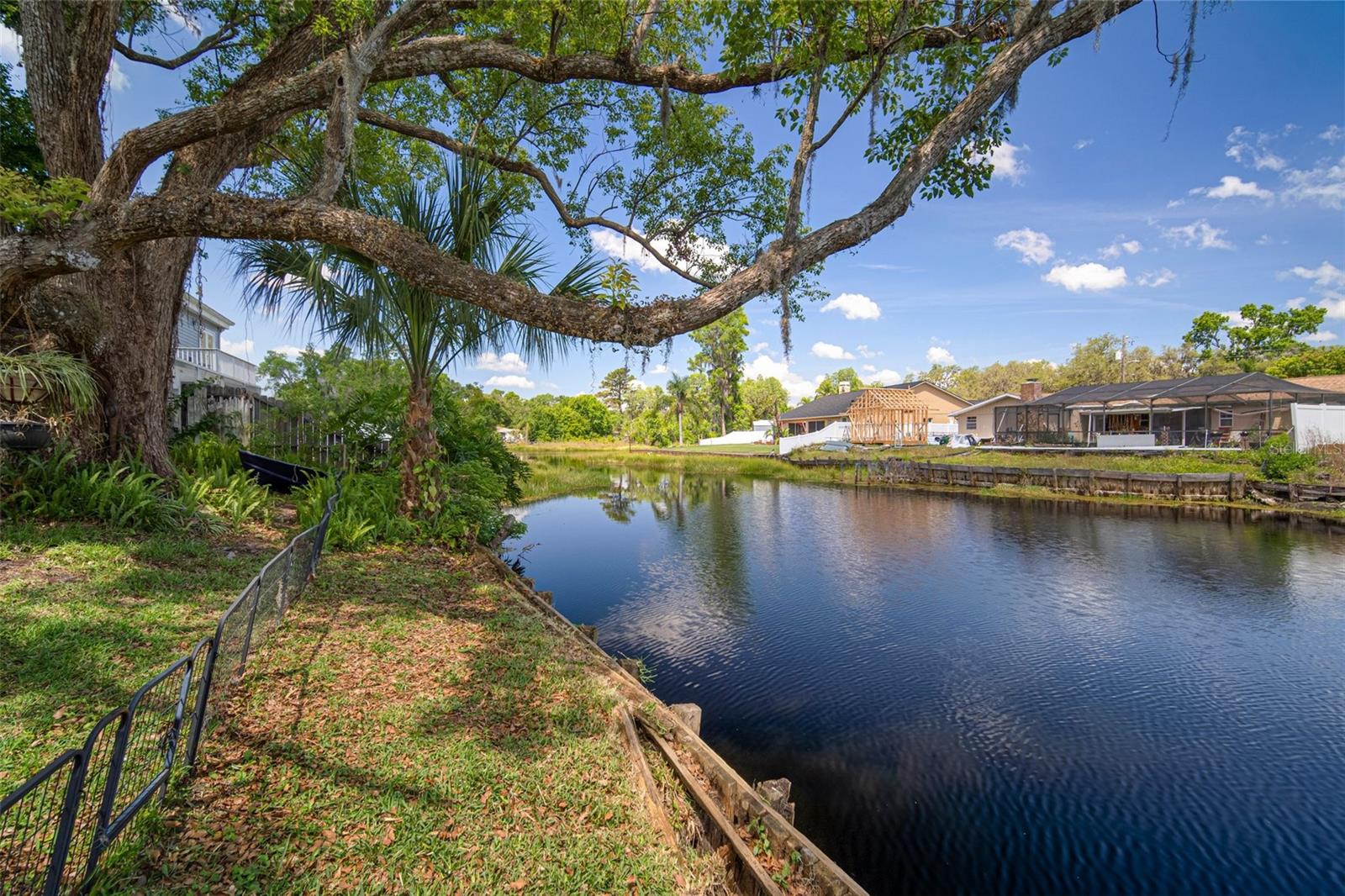 18712 LAKESHORE DR, LUTZ, FL, 33549