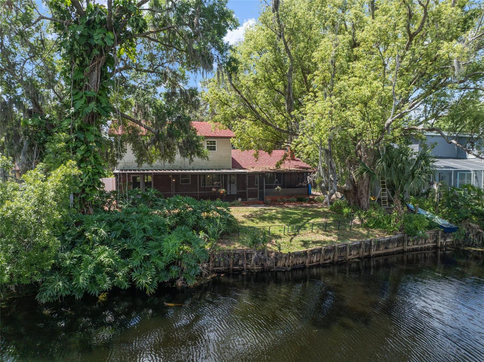 18712 LAKESHORE DR, LUTZ, FL, 33549