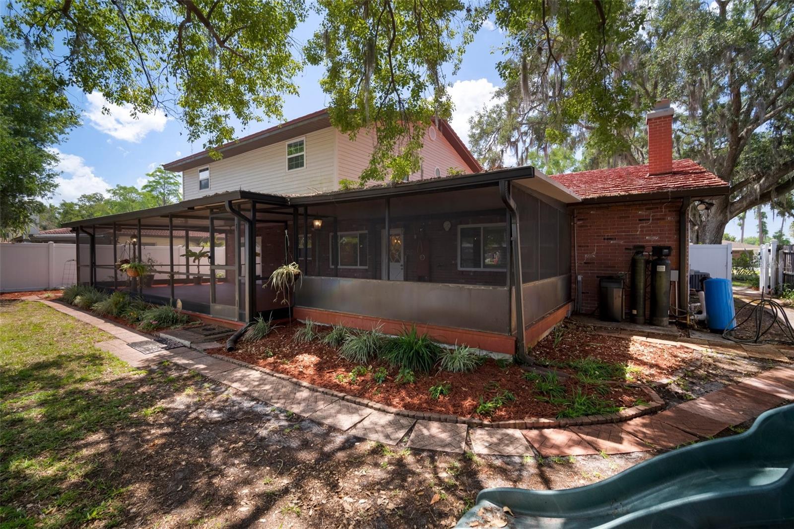 18712 LAKESHORE DR, LUTZ, FL, 33549