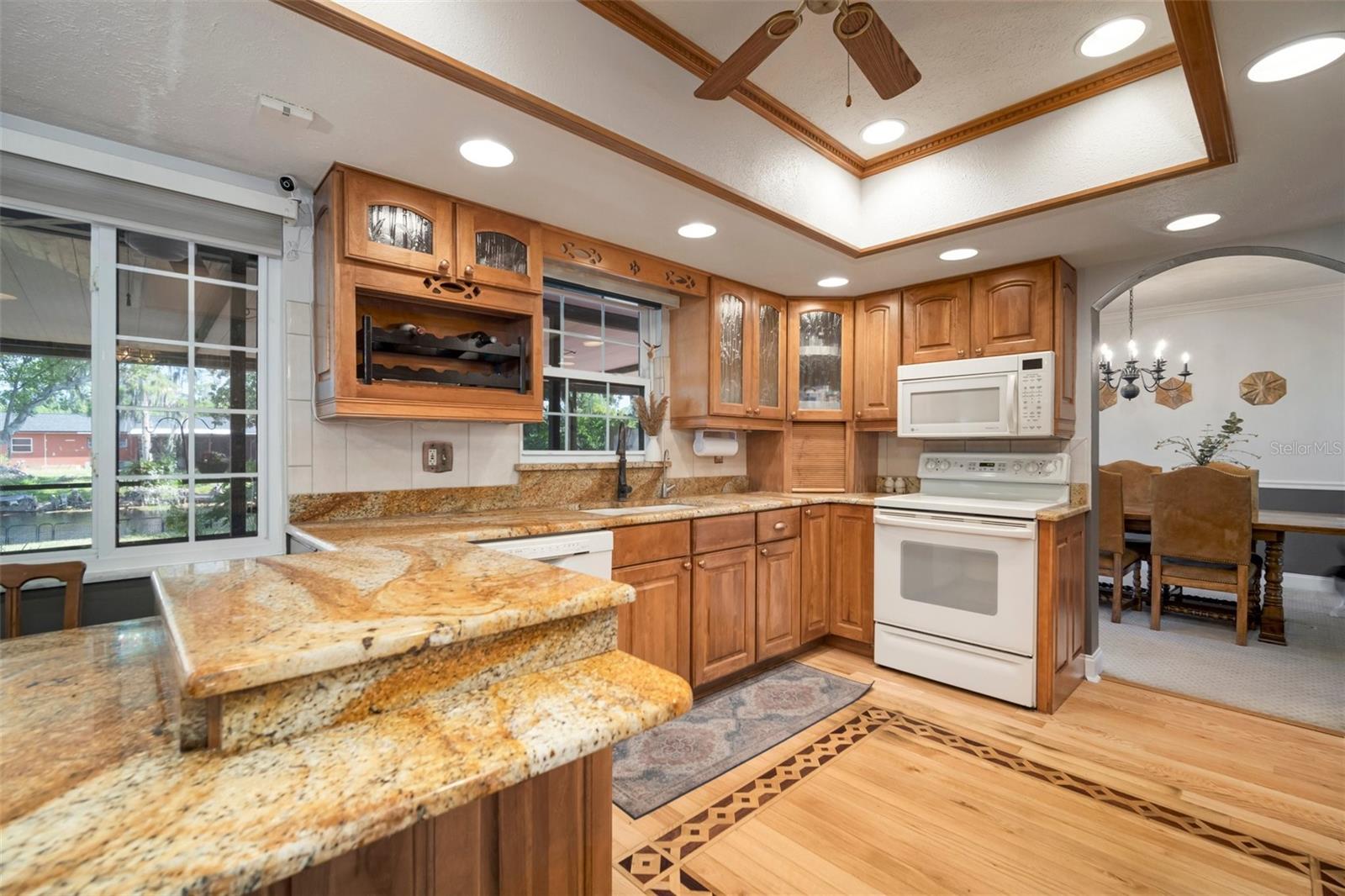 18712 LAKESHORE DR, LUTZ, FL, 33549