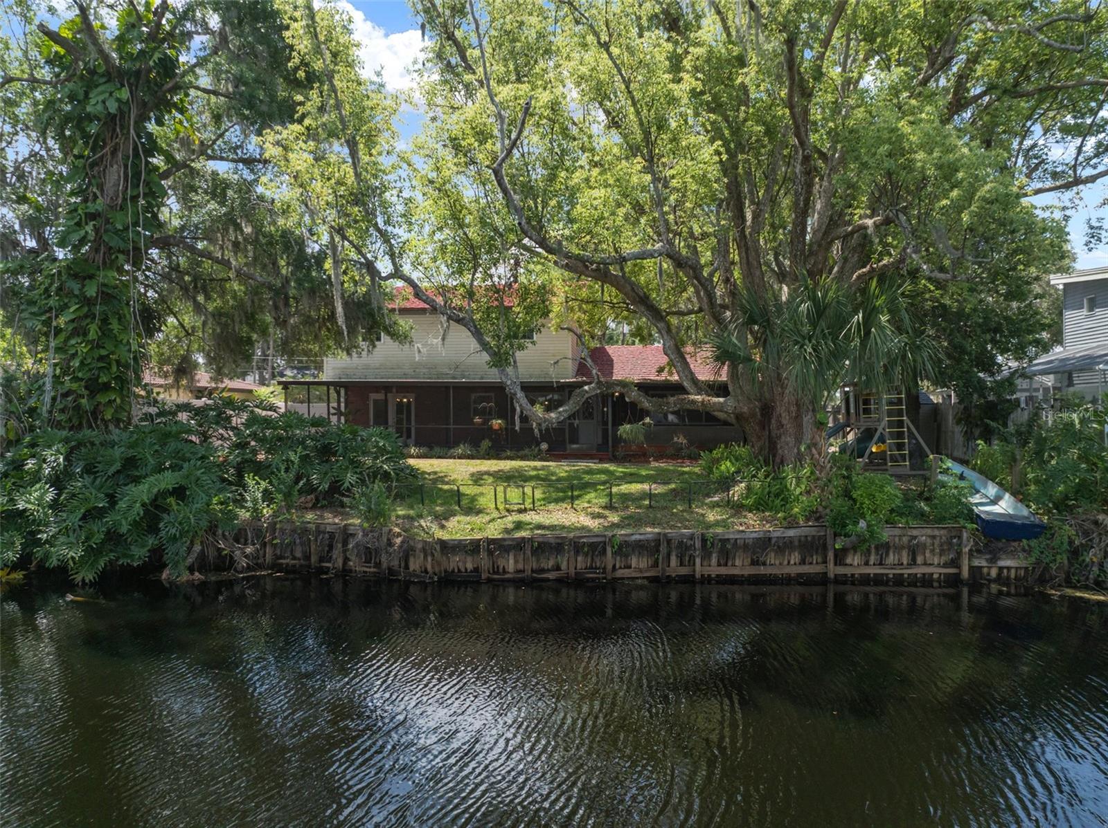 18712 LAKESHORE DR, LUTZ, FL, 33549