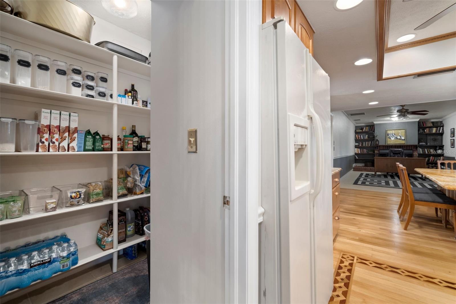 18712 LAKESHORE DR, LUTZ, FL, 33549