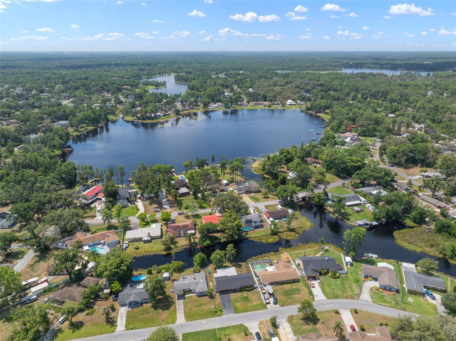 18712 LAKESHORE DR, LUTZ, FL, 33549