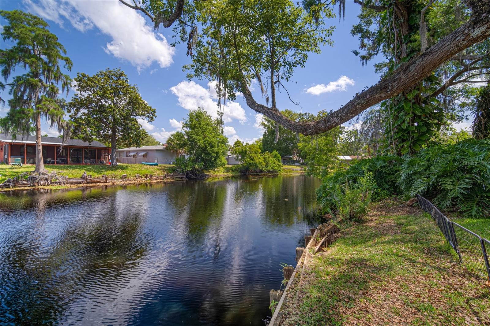 18712 LAKESHORE DR, LUTZ, FL, 33549