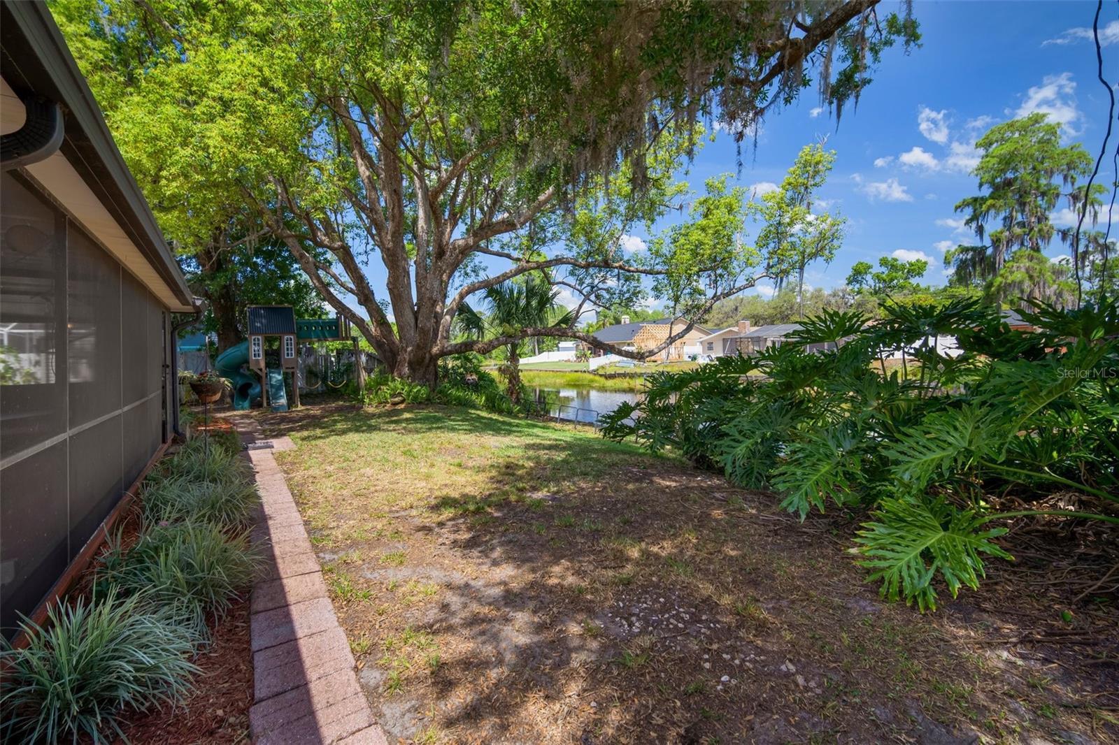 18712 LAKESHORE DR, LUTZ, FL, 33549