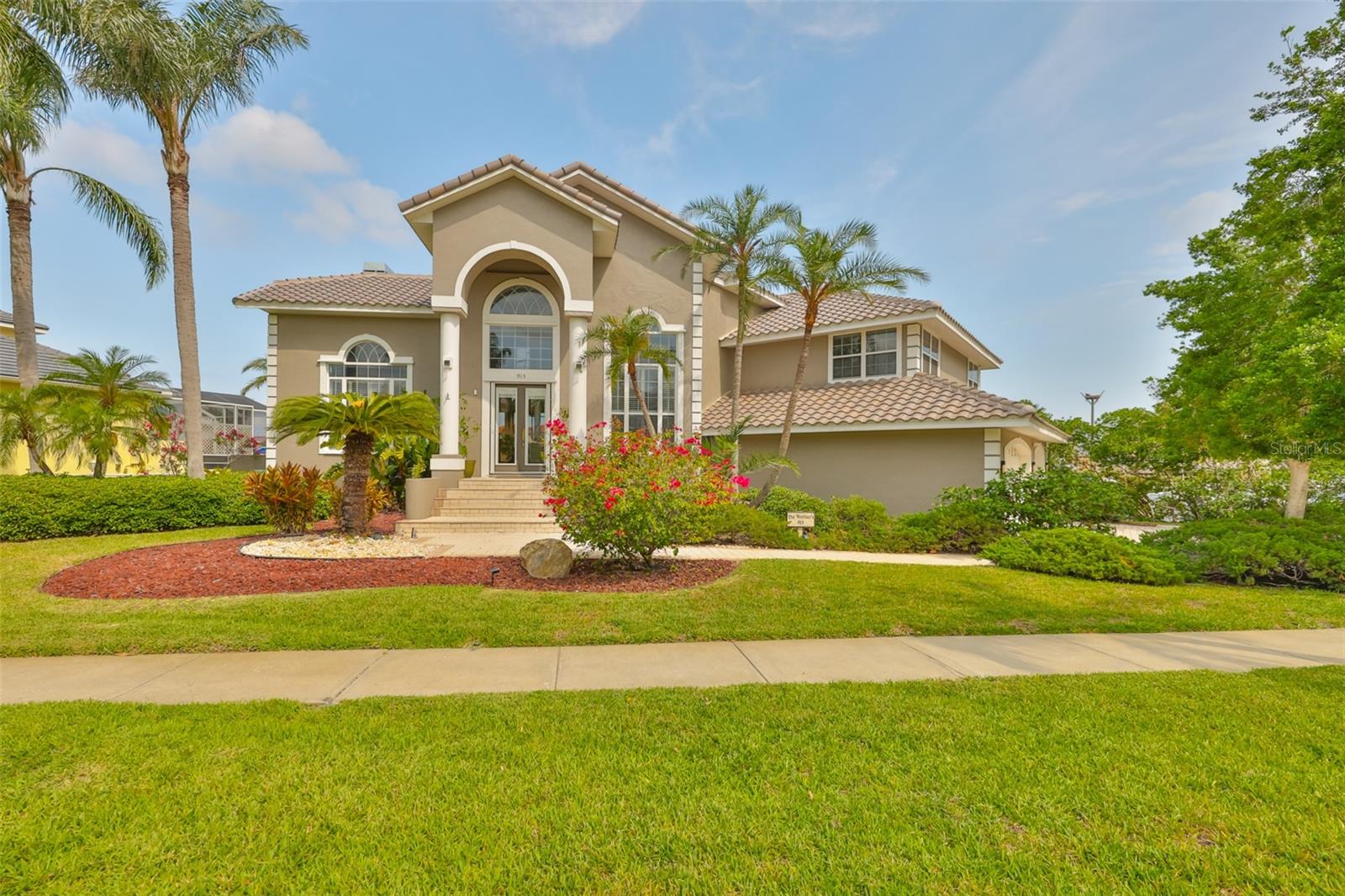 915 SYMPHONY ISLES BLVD, APOLLO BEACH, FL, 33572