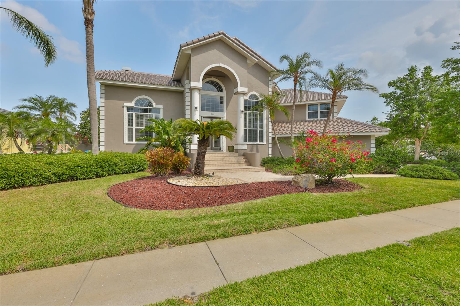 915 SYMPHONY ISLES BLVD, APOLLO BEACH, FL, 33572