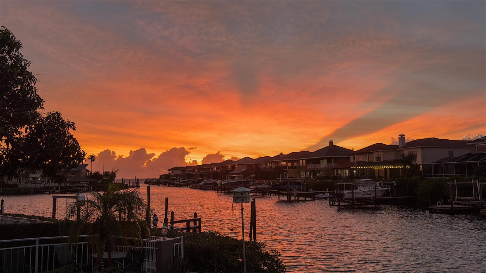 915 SYMPHONY ISLES BLVD, APOLLO BEACH, FL, 33572