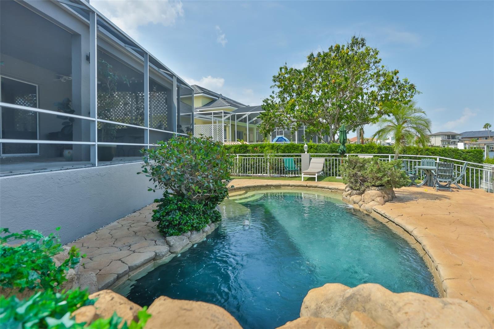 915 SYMPHONY ISLES BLVD, APOLLO BEACH, FL, 33572