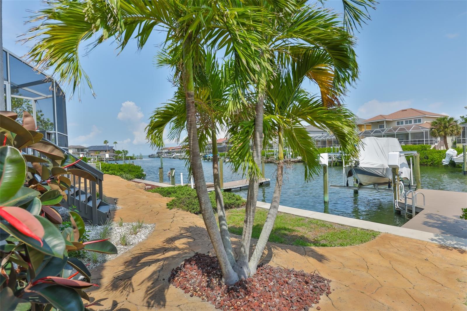 915 SYMPHONY ISLES BLVD, APOLLO BEACH, FL, 33572