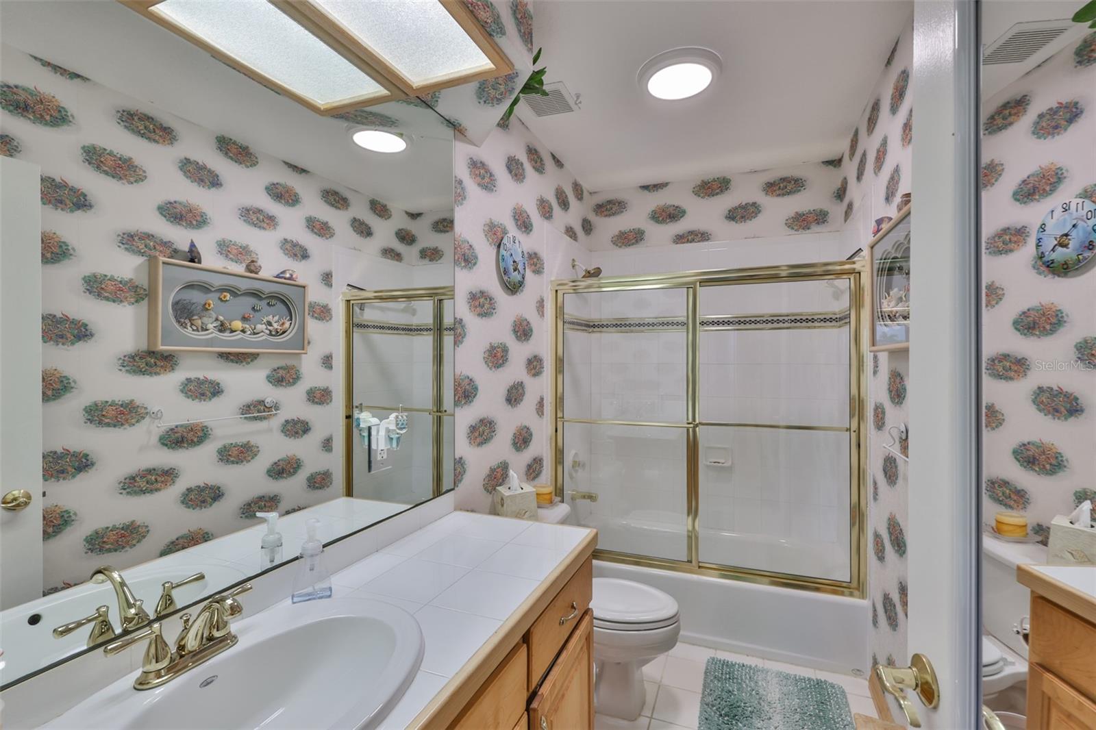 915 SYMPHONY ISLES BLVD, APOLLO BEACH, FL, 33572