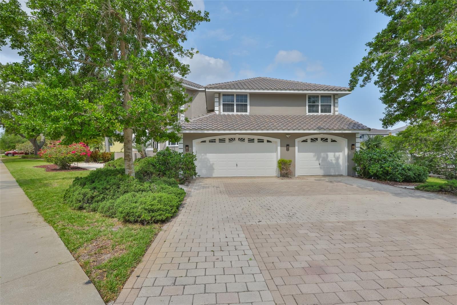915 SYMPHONY ISLES BLVD, APOLLO BEACH, FL, 33572